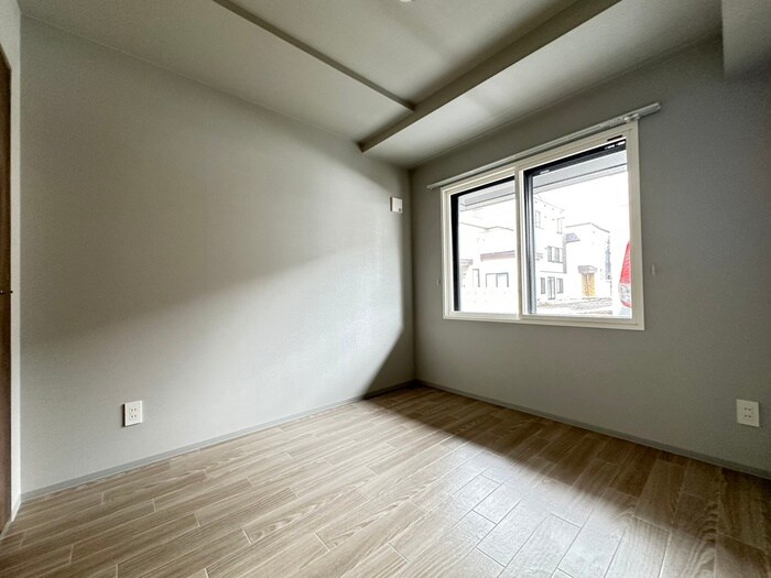 物件内観写真18　(居室)