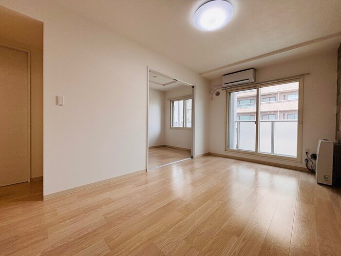 物件内観写真8　(居室)