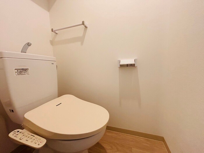 物件内観写真13　(トイレ)