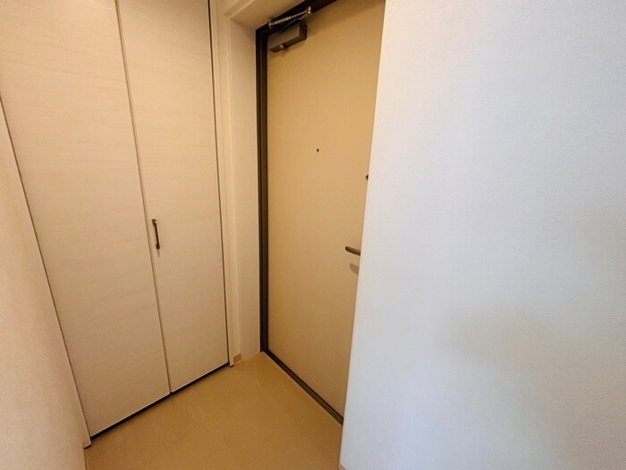 物件内観写真15　(玄関)