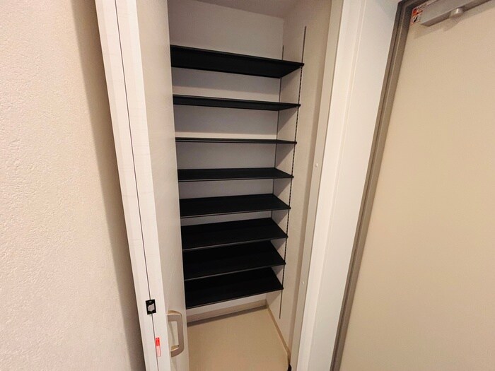 物件内観写真16　(靴箱)