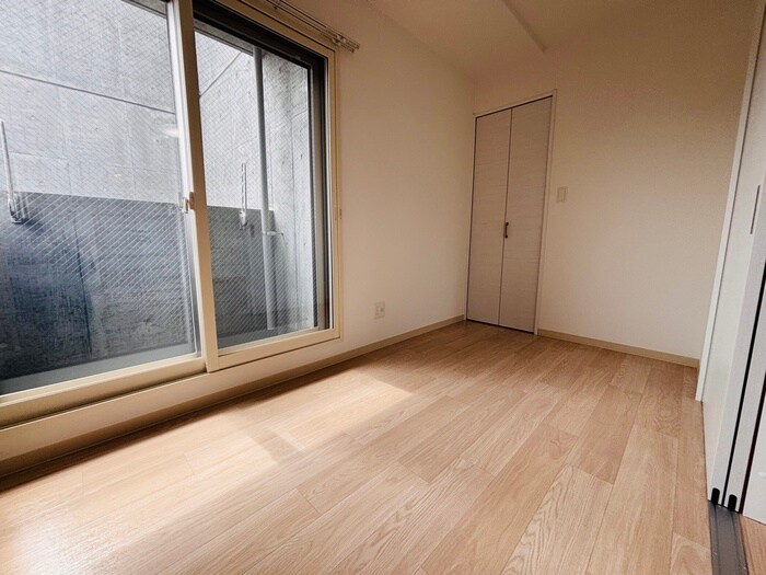 物件内観写真18　(居室)