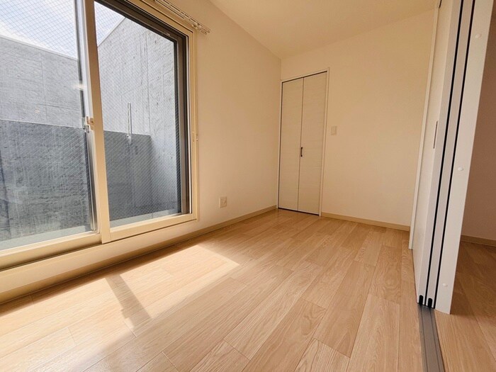 物件内観写真18　(居室)