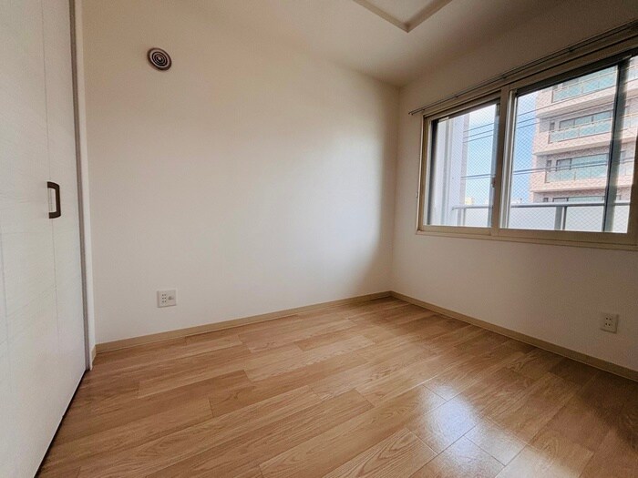 物件内観写真19　(居室)