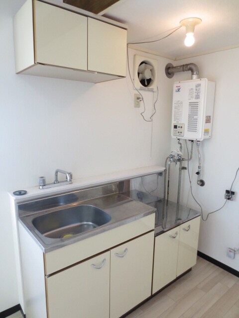 物件内観写真2　(キッチン)