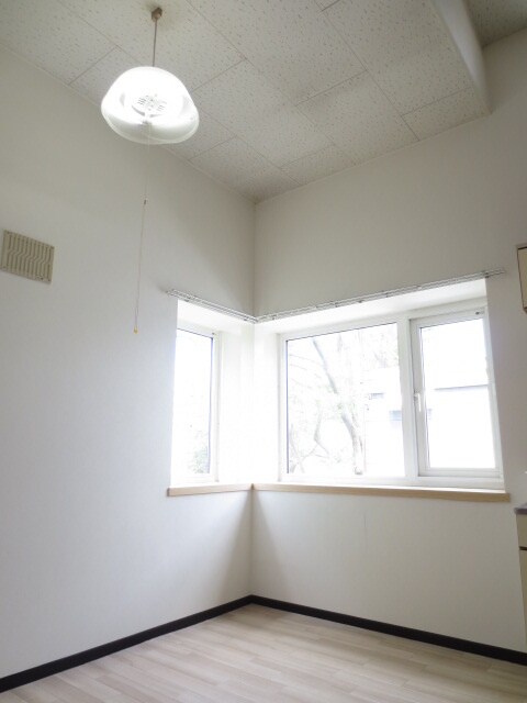 物件内観写真6　(居室)