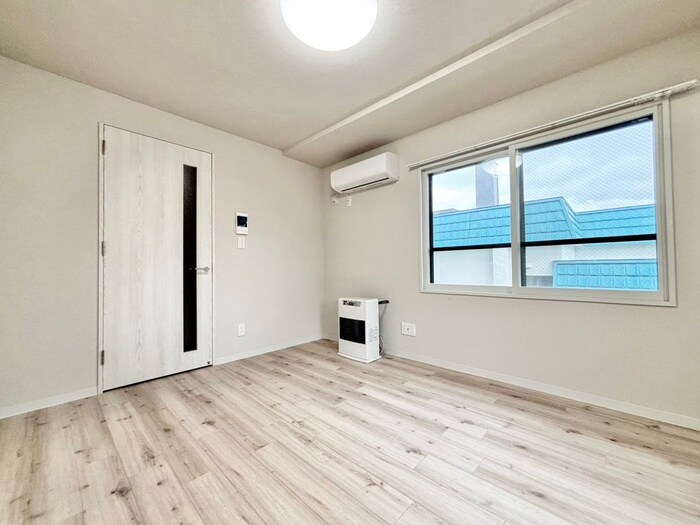 物件内観写真9　(居室)