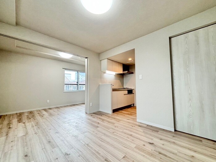 物件内観写真11　(居室)