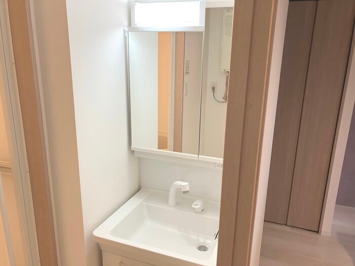 物件内観写真13　(洗面)