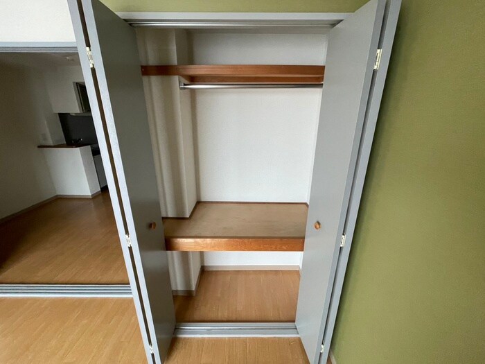 物件内観写真12　(収納)