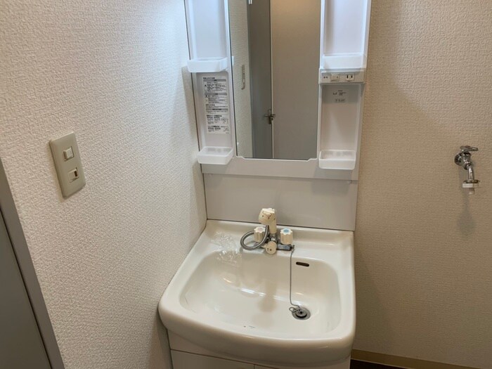 物件内観写真13　(洗面)