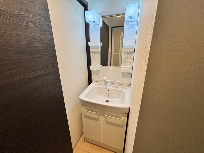 物件内観写真16　(洗面)