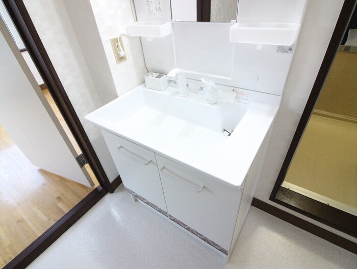 物件内観写真11　(洗面)