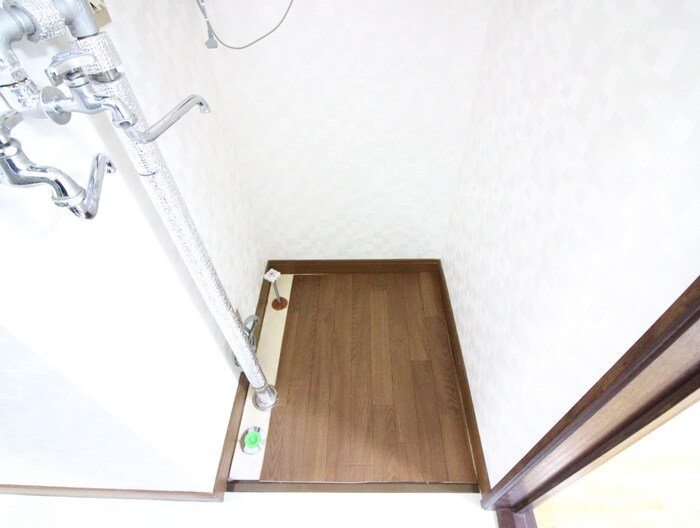 物件内観写真12　(洗濯機置場)