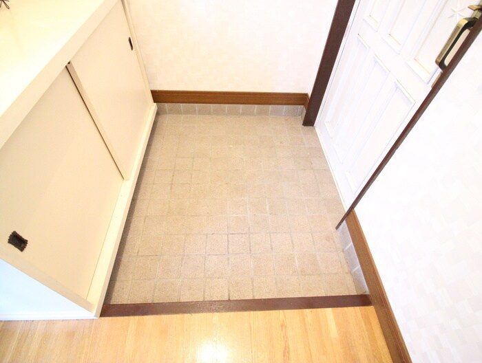 物件内観写真19　(玄関)