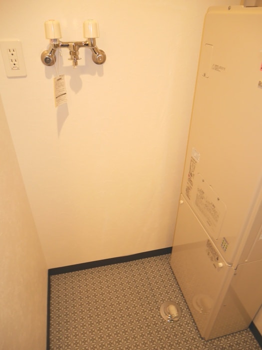 物件内観写真17　(洗濯機置場)