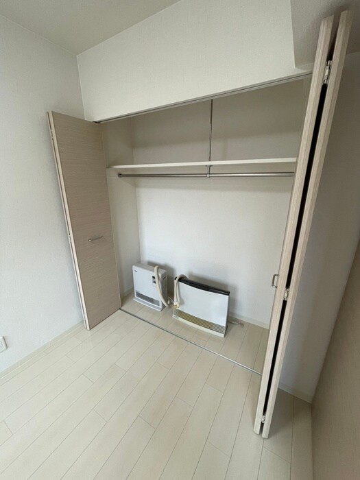 物件内観写真15　(収納)