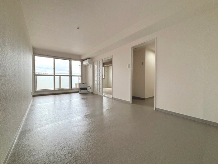 物件内観写真4　(居室)