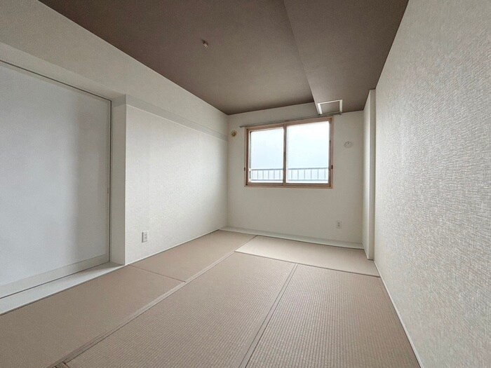 物件内観写真11　(居室)