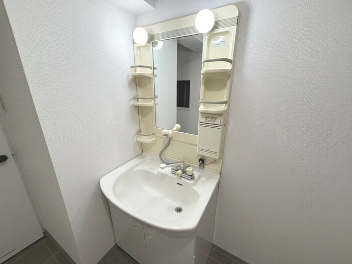 物件内観写真15　(洗面)