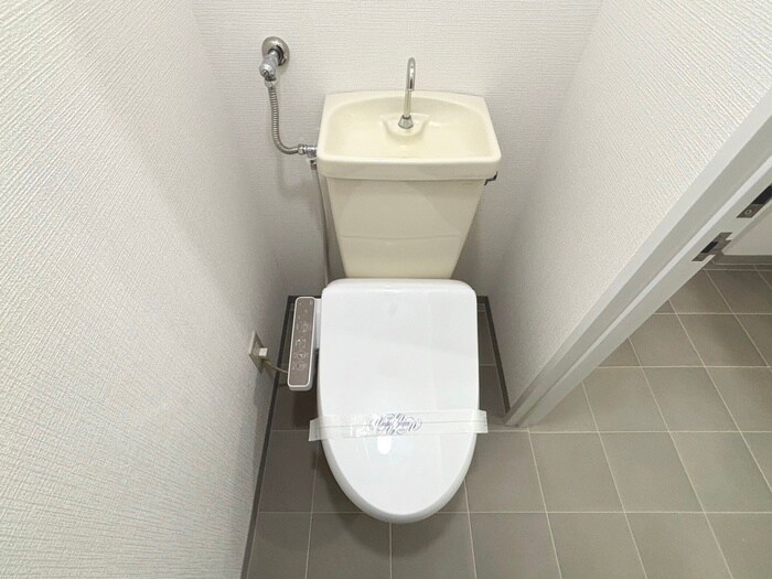 物件内観写真17　(トイレ)