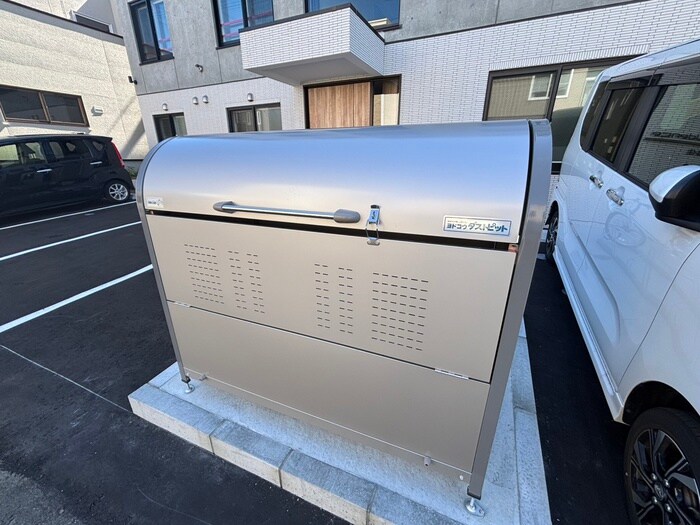 物件外観写真4　(建物設備)