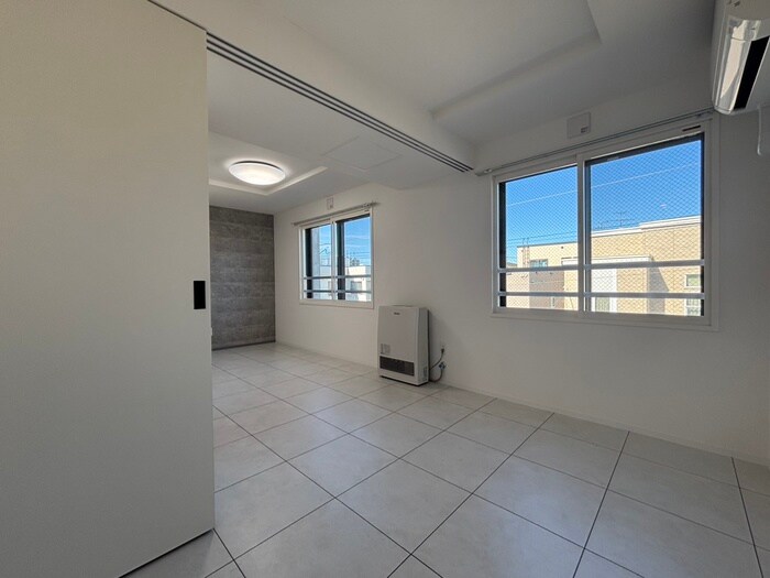 物件内観写真11　(居室)