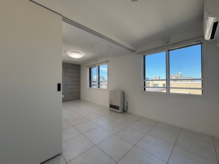 物件内観写真11　(居室)