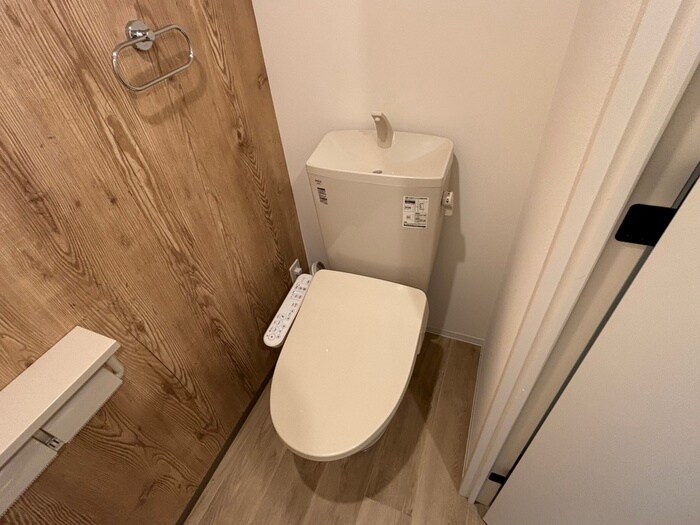 物件内観写真15　(トイレ)