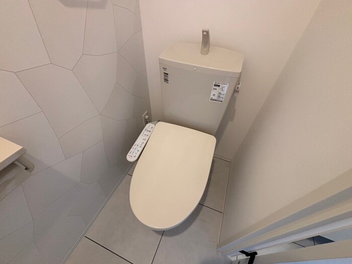 物件内観写真15　(トイレ)