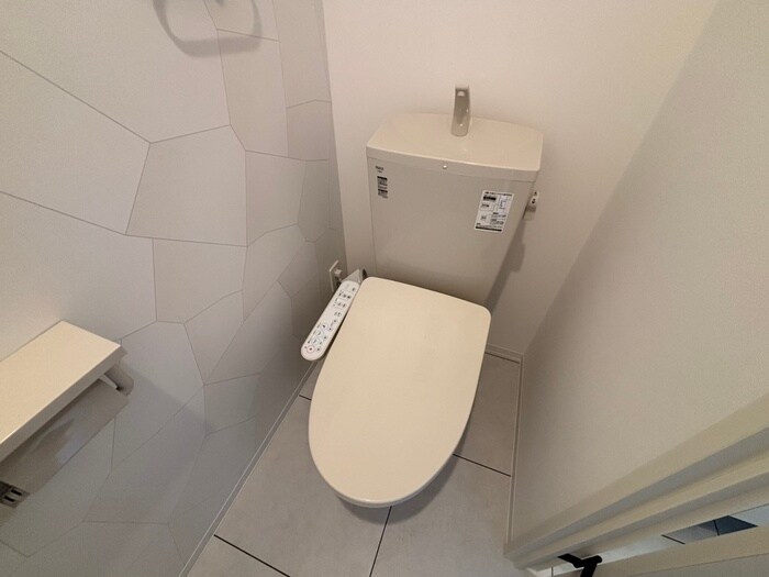 物件内観写真15　(トイレ)