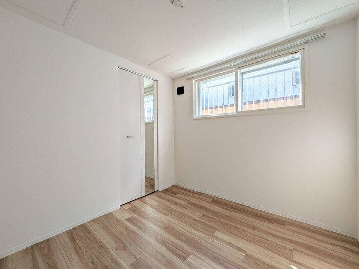 物件内観写真13　(居室)