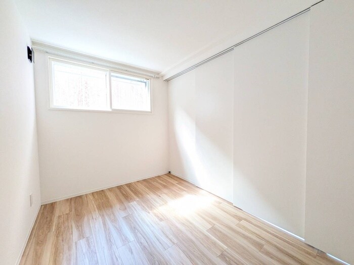 物件内観写真13　(居室)