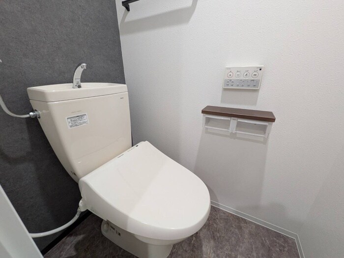 物件内観写真17　(トイレ)