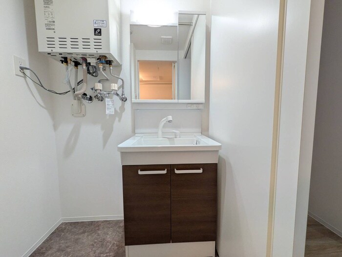 物件内観写真18　(洗面)