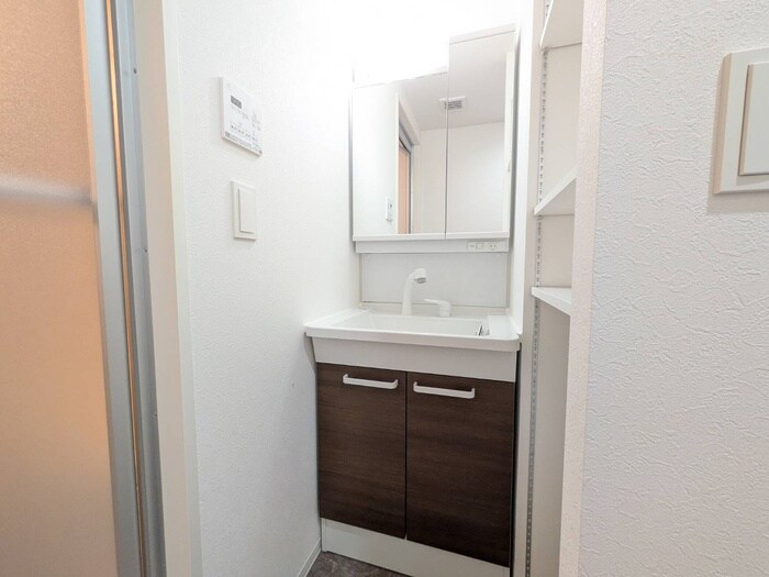 物件内観写真19　(洗面)