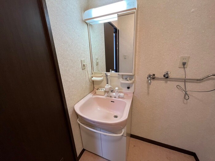 物件内観写真14　(洗面)