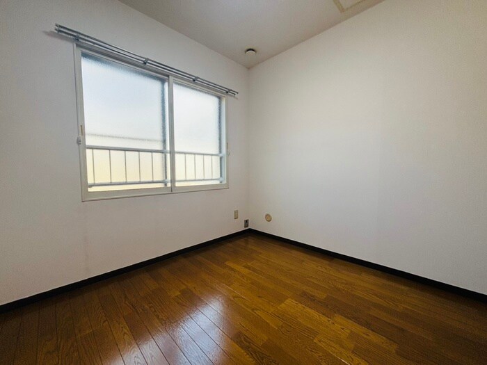 物件内観写真11　(居室)