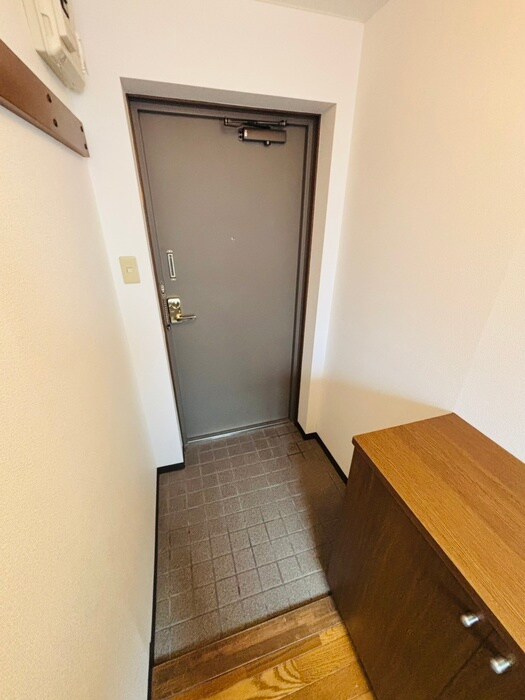 物件内観写真20　(玄関)