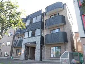 プリレス３０３外観写真