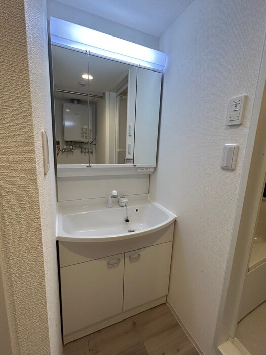 物件内観写真12　(洗面)