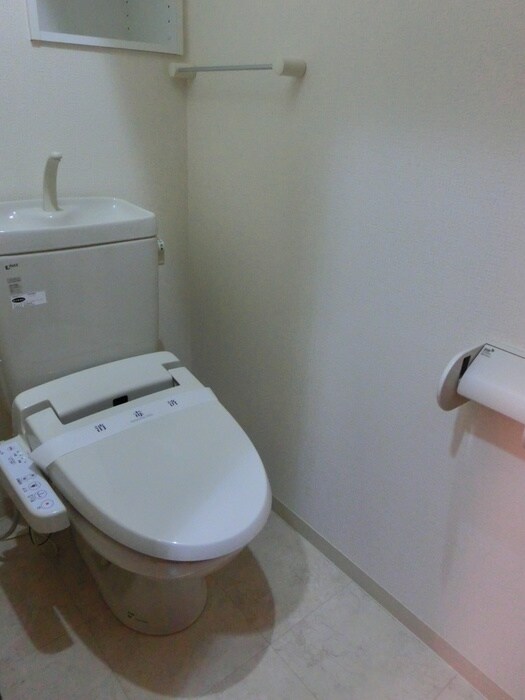 物件内観写真16　(トイレ)