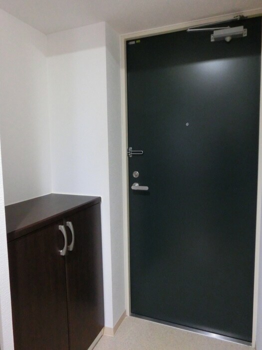 物件内観写真17　(玄関)