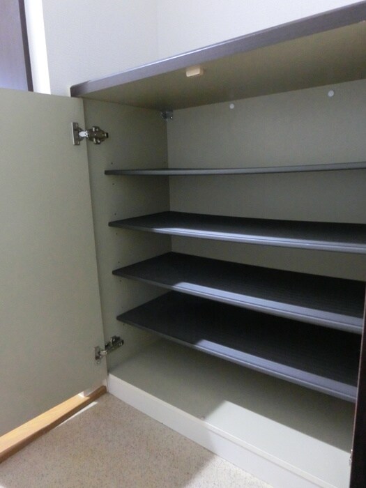 物件内観写真18　(靴箱)