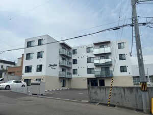 ZABO HILLS 手稲外観写真