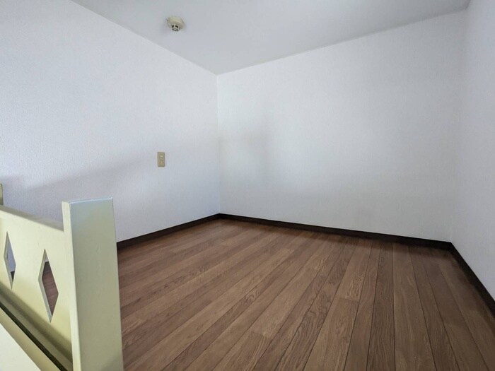 物件内観写真10　(居室)