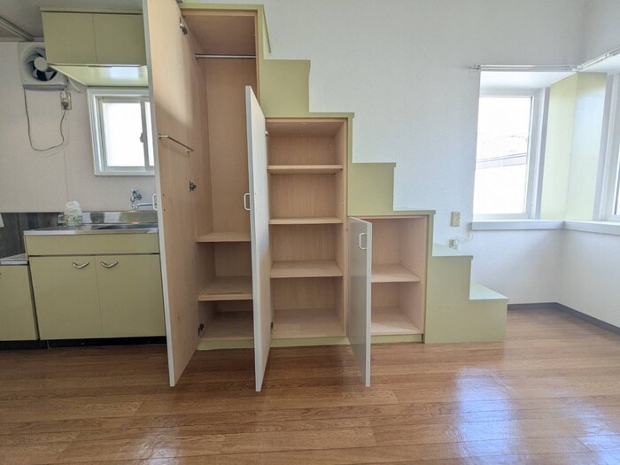 物件内観写真11　(収納)