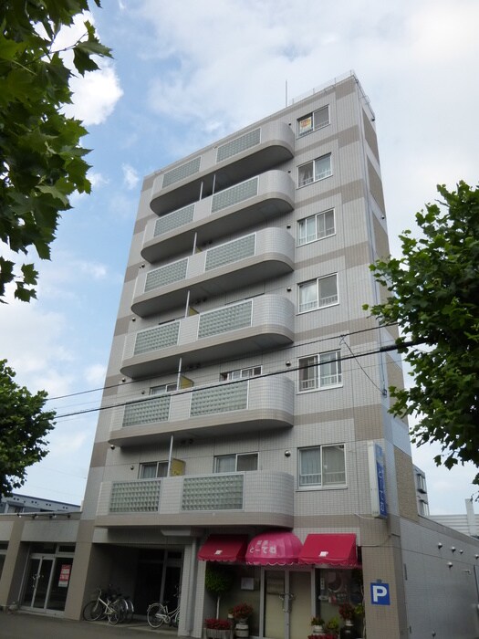 物件外観写真3　(外観写真)