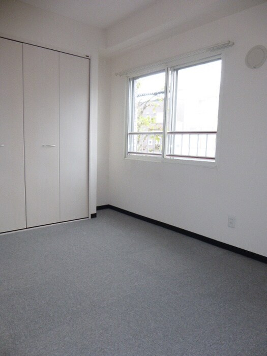 物件内観写真11　(居室)