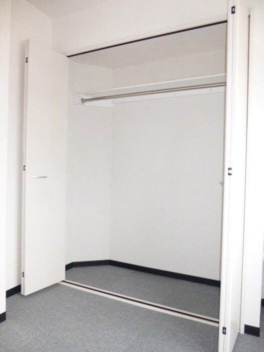 物件内観写真12　(居室)